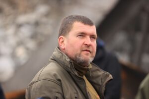 Мер Ірпеня Олександр Маркушин виявився причетним до контрабанди елітних авто під виглядом гумдопомоги