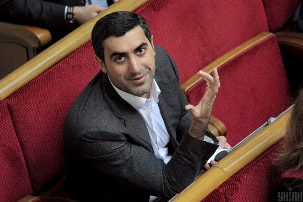Скандальний нардеп від ОПЗЖ Суто Мамоян оформлює майно на родичів, занижує його вартість і має майже 110 млн грн готівкою