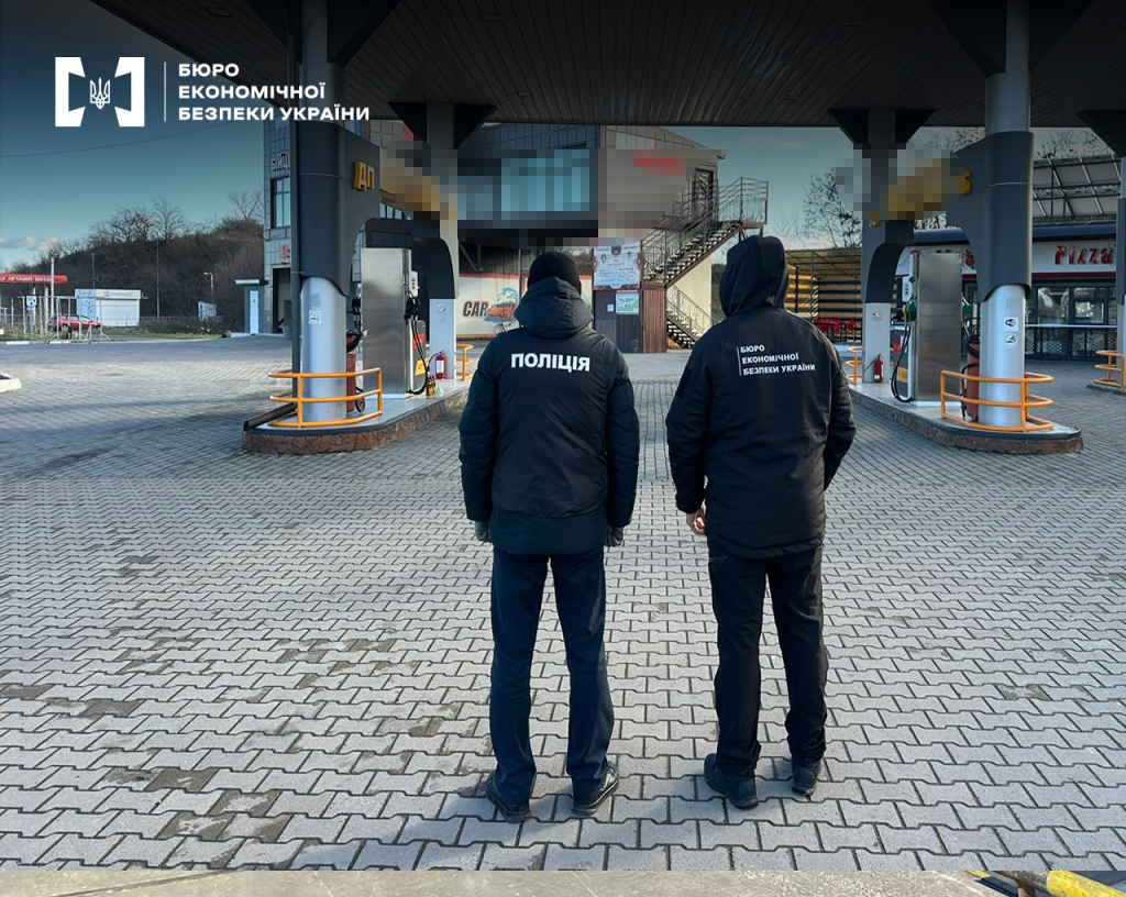 На Буковині викрили нелегальне виробництво бензину: вилучено фальсифікату на 1 млн грн