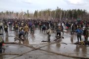 ДБР та СБУ припинили незаконний видобуток бурштину на сотні мільйонів гривень