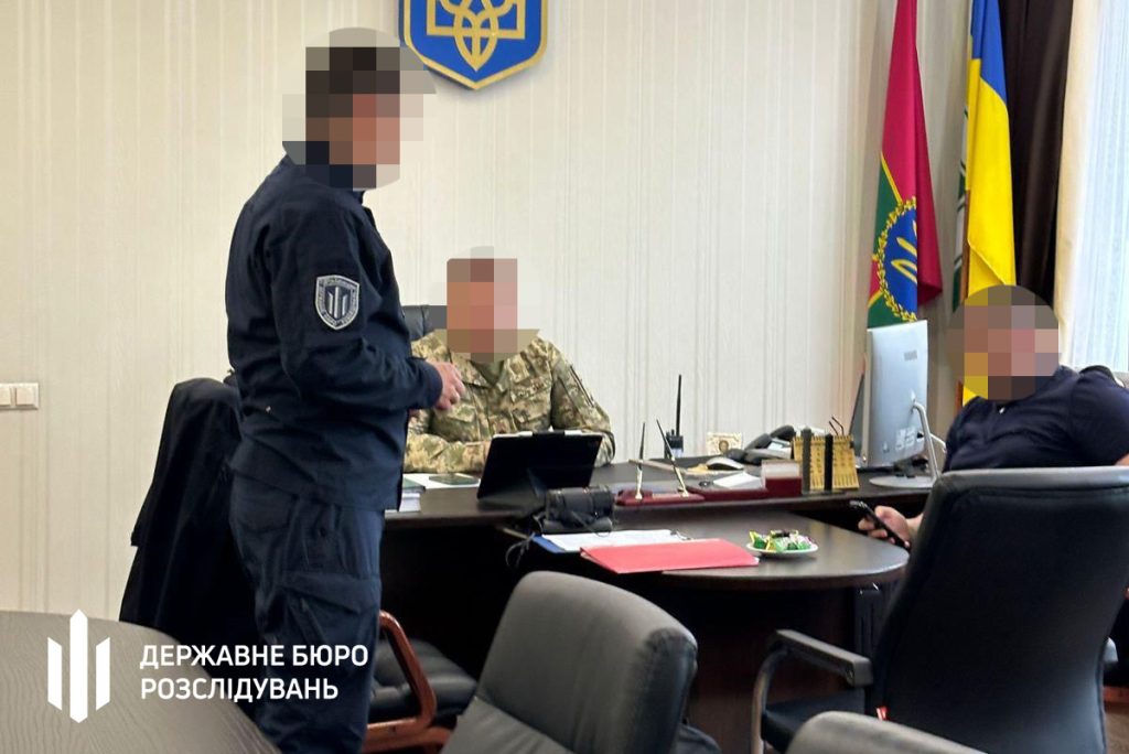 Проректор військової академії змушував підлеглих будувати йому будинок і купував будматеріали за кошти держбюджету