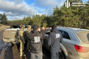 Правоохоронець з Рівненщини вивозив ухилянтів до білорусі