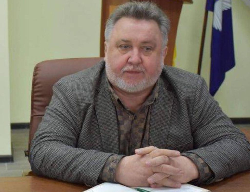 Ексголова ДМС Луганщини Юрій Скіртач отримав підозру: він безпідставно нараховував собі значні премії та поновив українське громадянство “злодію в законі”