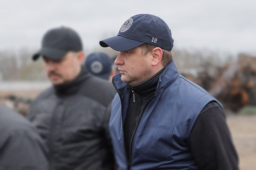 Керівник прокуратури Київщини Максим Крим оформив все майно на родичів і орендує паркінг у громадянина країни-агресора