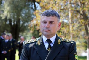 Директор столичного лісового офісу Віктор Сахнюк офрмив на дружину дві квартири та BMW X5