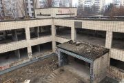 Давно закинутий дитсадок на Дарниці у Києві за 165 млн відновлять з «Ніндзя-парком» і завищеними цінами