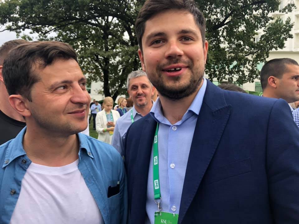 Готівка, елітні авто та дорогі годинники: що показав у декларації нардеп Олександр Качура?