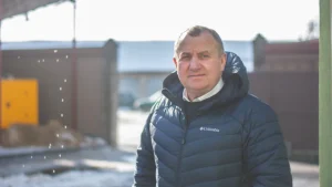 Сім’я голови громади на Сумщині скуповує землю за копійки. Раніше посадовця звинувачували у допомозі окупантам