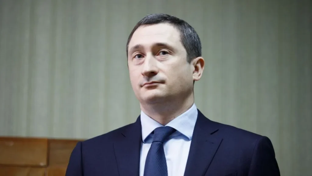Віцепрем’єр Олексій Чернишов вирішив не повертатися до України з закордонного відрядження після чуток, що НАБУ готує йому підозру