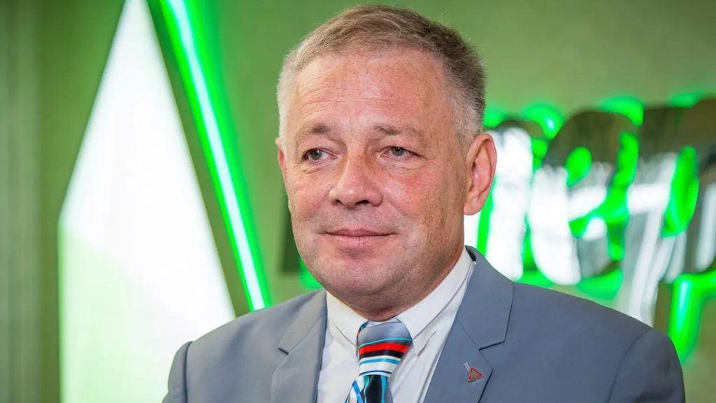 Одеський бізнесмен Анатолій Редер користується приватним гелікоптером під час війни
