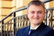 Перший заступник керівника прокуратури Черкащини Ярослав Голинський і його дружина отримали в подарунок від родичів майже 5 млн
